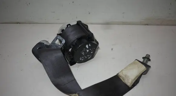 Honda CR-V Rear seatbelt 82850SWWG0 6073543