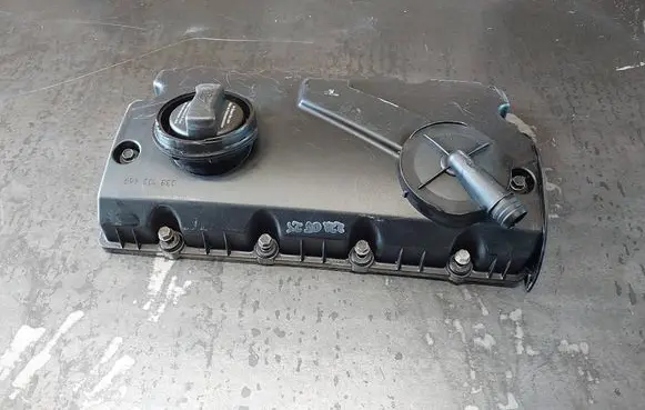 Rocker cam cover