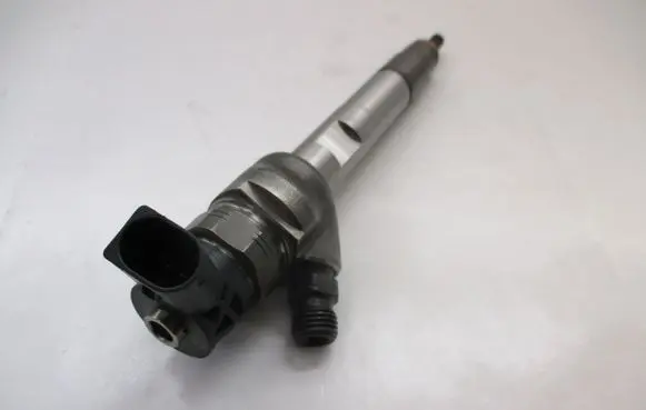 BMW 2 F45 Fuel injector 0445110598 8511630 B37C15A