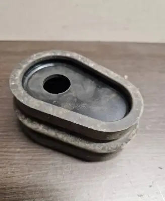Nissan Leaf I (ZE0) Steering tie rod boot 