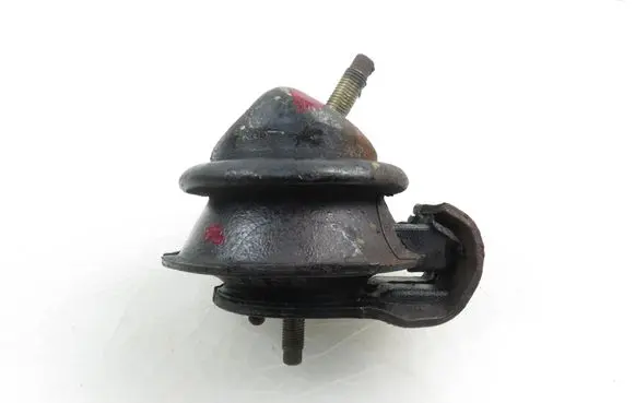 Nissan Pathfinder R50 Engine mount vacuum valve 