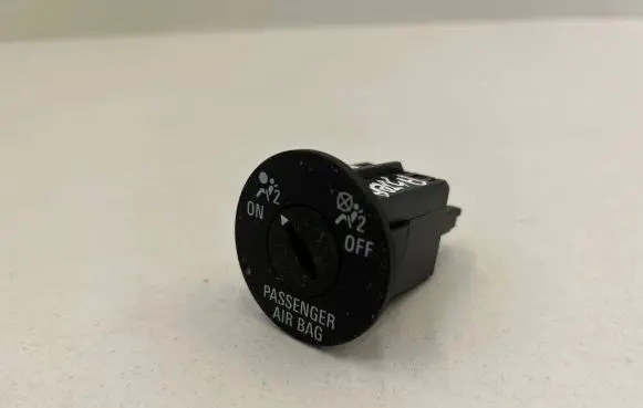 Opel Astra J Passenger airbag on/off switch 13268602