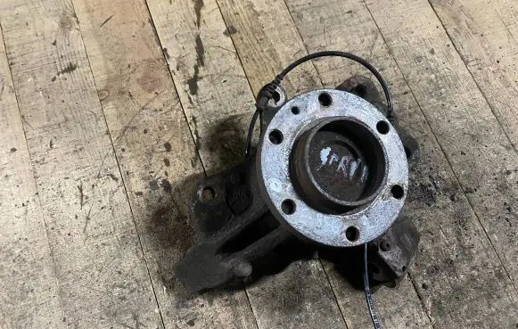 Mercedes-Benz Sprinter W906 Front wheel hub