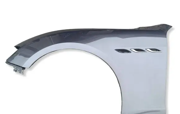 Maserati Ghibli Fender 