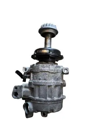 Volkswagen Touareg I Air conditioning (A/C) compressor (pump) 7H0820805C