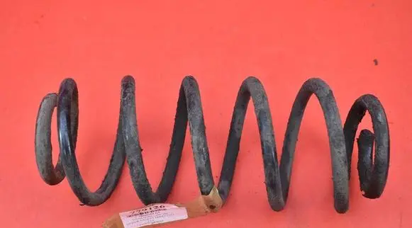 Toyota Auris 150 Rear coil spring