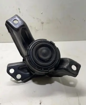 KIA Sportage Engine mount bracket 21815D9100