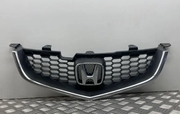Front bumper upper radiator grill