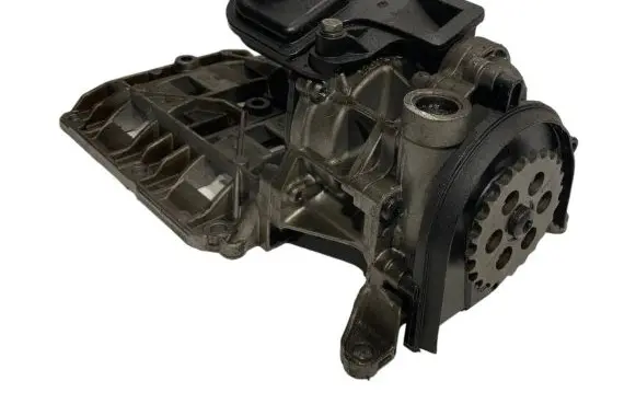 BMW 3 E90 E91 Oil pump 7798014