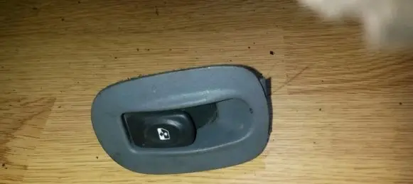 Renault Scenic I Electric window control switch