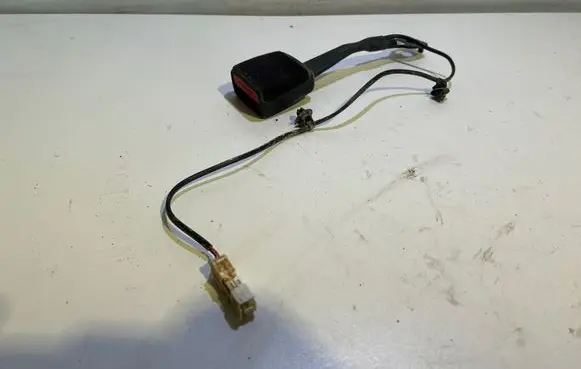 BMW X1 U11 Front seatbelt buckle 919348504