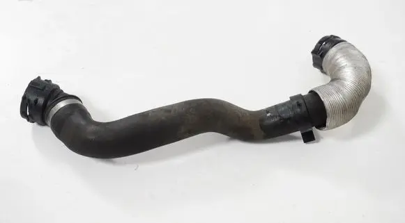 Volvo V40 Engine coolant pipe/hose 