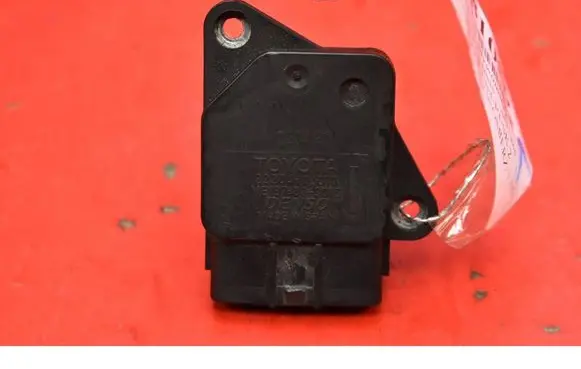 Toyota Avensis Verso Mass air flow meter 222040J010