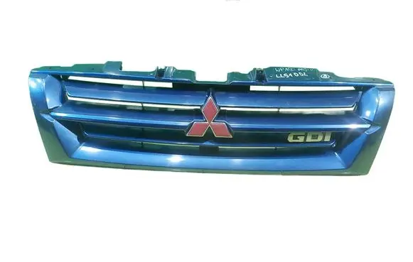 Volvo C30 Front bumper upper radiator grill 387981782