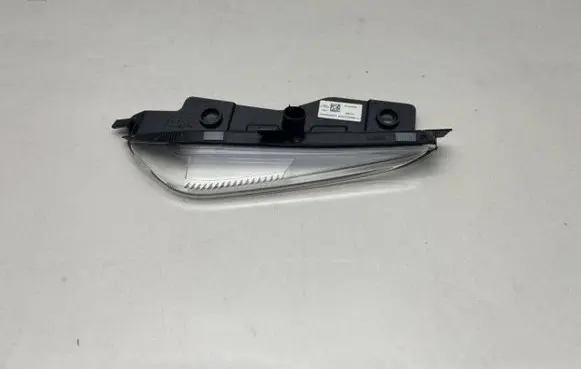 Front fender indicator light