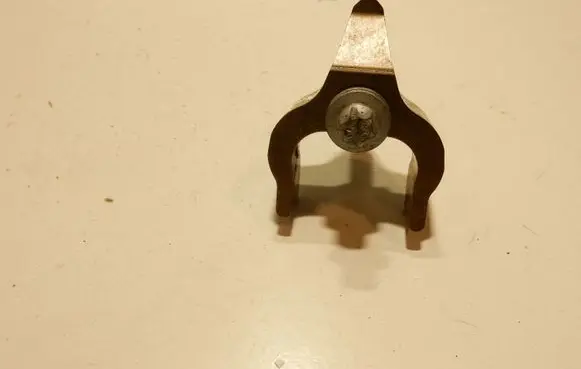 BMW 5 F10 F11 Fuel Injector clamp holder 13537809798 7809798 59218