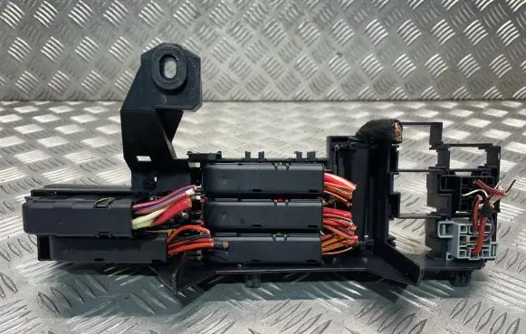 Audi A7 S7 4G Fuse module 4G0971845A
