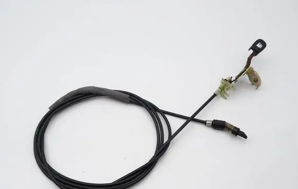 Hyundai Santa Fe Fuel cap flap release cable 