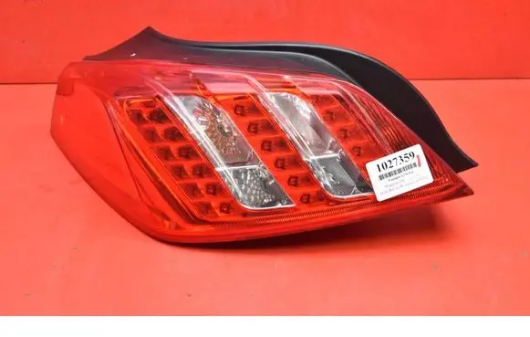 Peugeot 508 RXH Rear/tail lights 9686293780A