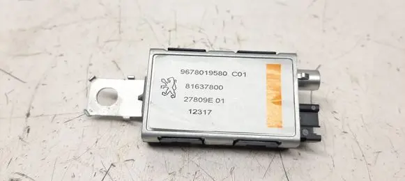 Peugeot 3008 II Aerial antenna amplifier 9678019580