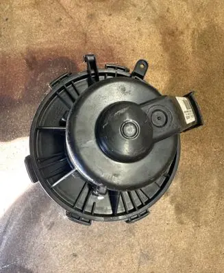 Mercedes-Benz Sprinter W906 Heater fan/blower E7169
