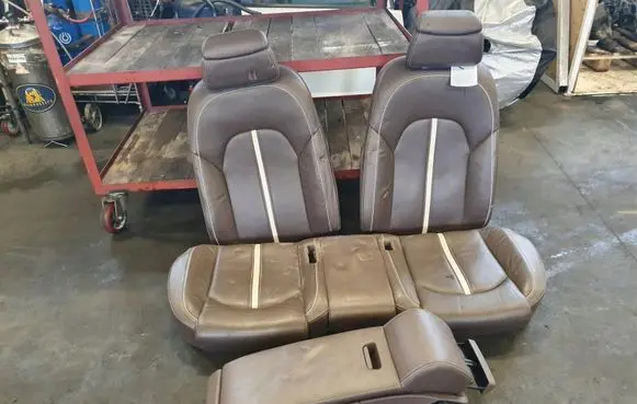 Audi A8 S8 D4 4H Second row seats 