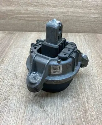 BMW 5 F10 F11 Engine mount bracket 6785602 200612
