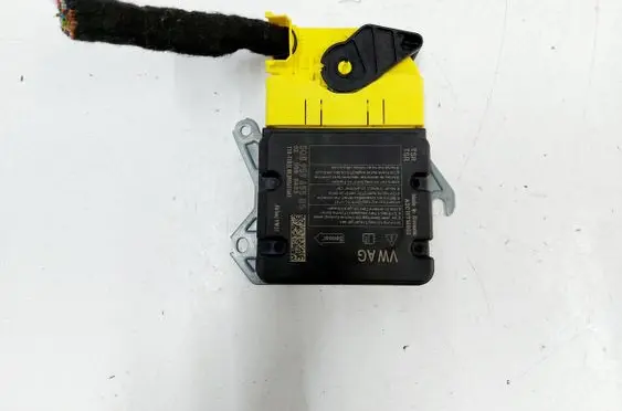 Airbag control unit/module