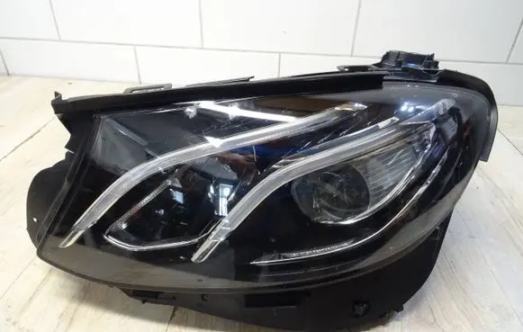 Mercedes-Benz E W213 Headlight/headlamp A2139068708