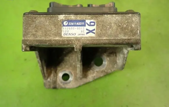 Subaru Forester SF Engine control unit/module ECU 112500-0012