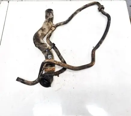 Volkswagen Polo IV 9N3 Engine coolant pipe/hose
