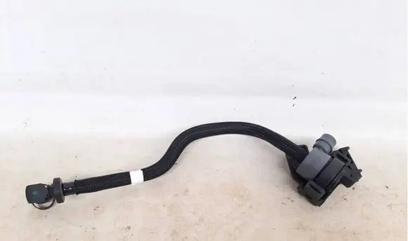 BMW M8 F91 F92 G14 G15 Breather/breather pipe/hose 7636149 7852338 13907852338