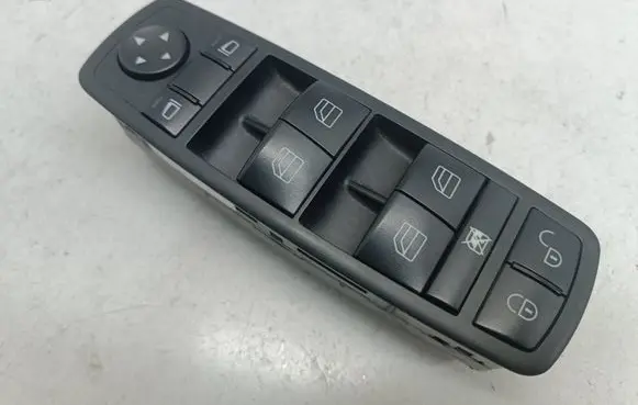 Mercedes-Benz A W169 Electric window control switch A1698206610 03728260