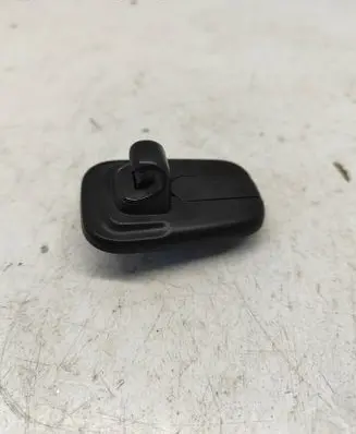 Dodge RAM Sun visor clip/hook/bracket 6MX32TX7AB 6MX32TX7AA