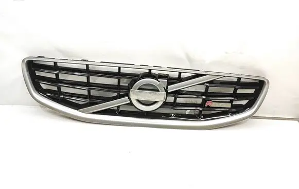 Volvo V60 Front bumper upper radiator grill 31323099 31323338 31353524