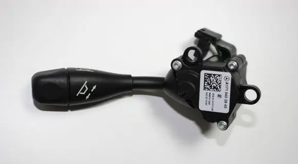 Mercedes-Benz CLS C219 Steering wheel adjustment switch A1715402945