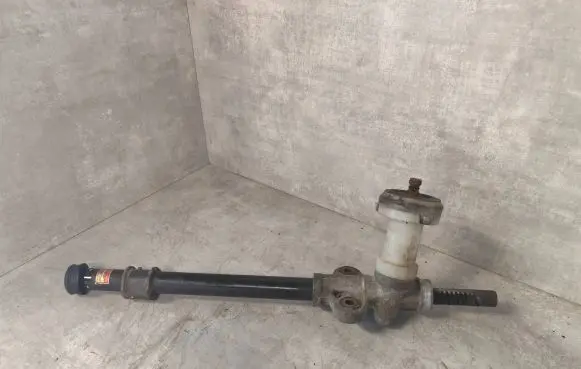Hyundai Accent Steering rack 565001E500
