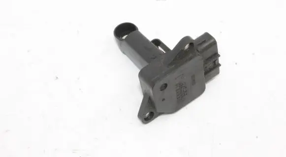Mitsubishi Pajero Mass air flow meter 1525A016