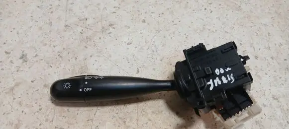 Toyota Yaris Indicator stalk 173648