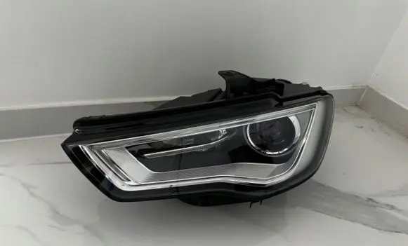 Audi A3 S3 8V Headlight/headlamp 8V0941005 1EL01074021 01074021AF