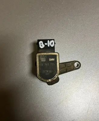 Headlight level adjustment motor
