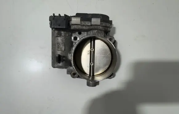 Mercedes-Benz CLS C218 X218 Throttle valve A2761410125 DK0041 0280750503