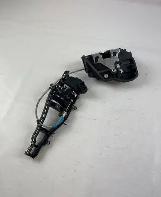 BMW 4 F36 Gran coupe Rear door lock A053702 7202150