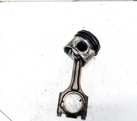 Volvo XC90 Piston with connecting rod