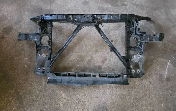 Audi Q7 4L Radiator support slam panel