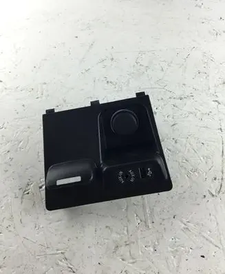 BMW X5 F15 USB socket connector 9252108