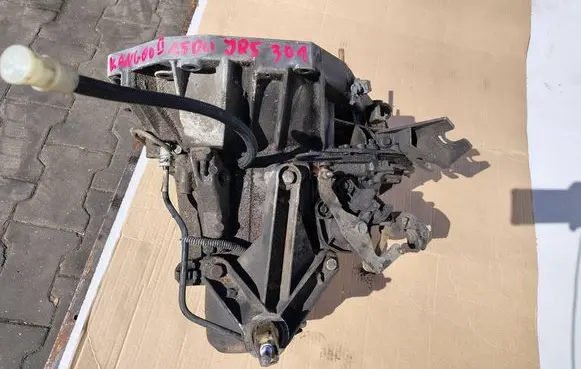 Renault Kangoo II Manual 5 speed gearbox JR5301