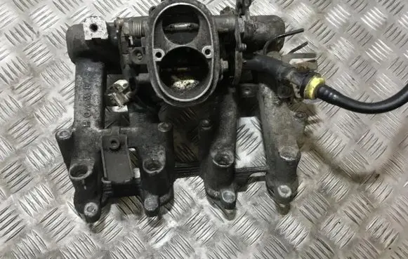 Volkswagen Golf II Intake manifold 030129713d 030129785d