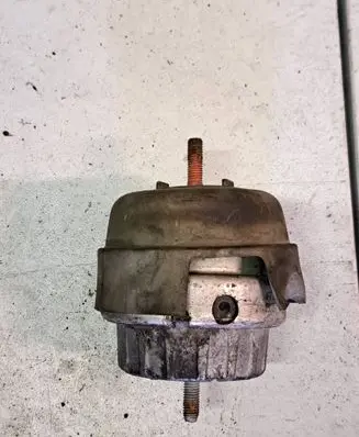 Audi A6 S6 C6 4F Engine mount bracket MP4695