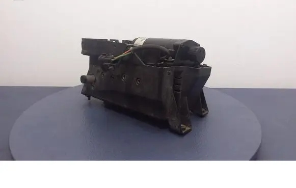 Land Rover Range Rover P38A Air conditioning (A/C) compressor (pump) E312700012